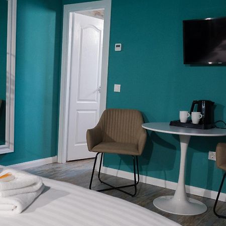 Villa Wild Rooms Jiet Cameră foto